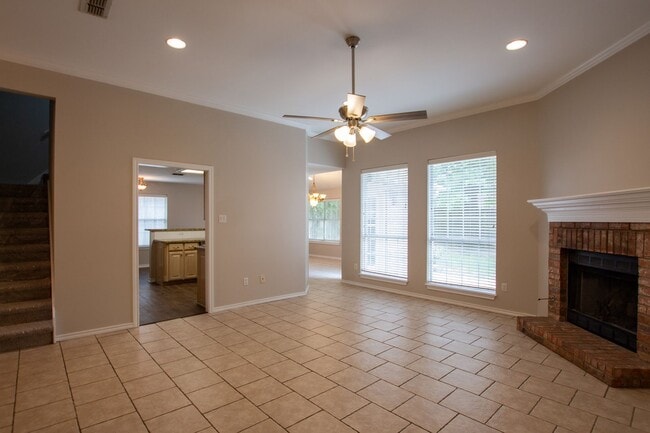 Photo - 5716 Bostick Dr