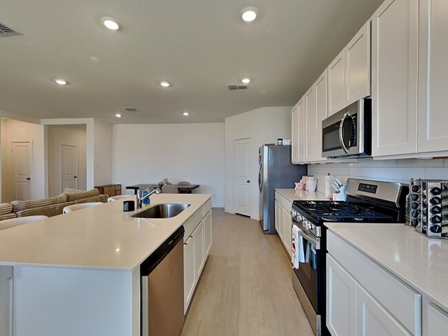 Photo - 2605 Conroe Rd