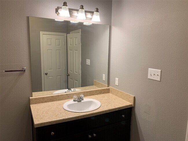 Photo - 17038 Wilthorne Gardens Ct