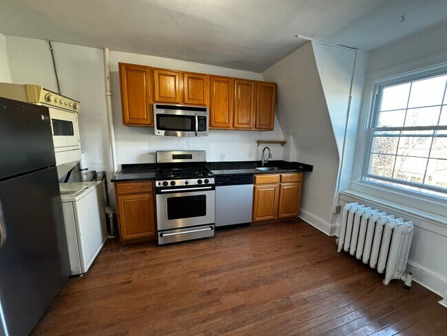 Photo - Serene Splendor in Mt. Pleasant: Stylish 1BR, 1BA Haven Unit 3
