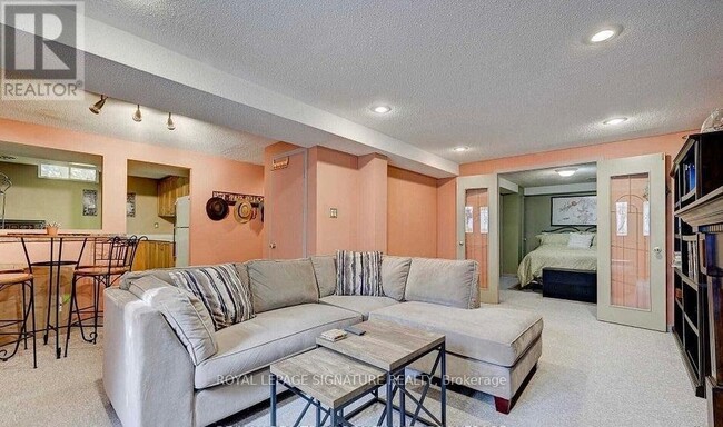 Photo - 608 Springview Dr