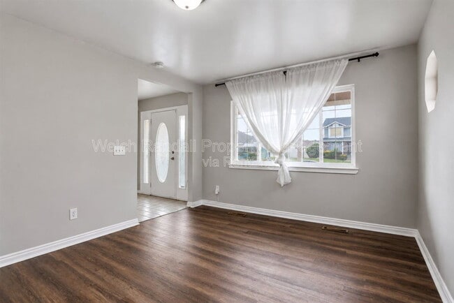 Photo - 9527 S Newkirk St