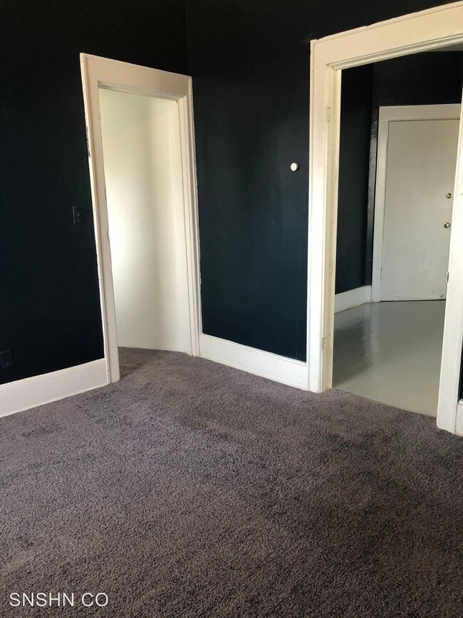 Photo - 1234 W Walker St