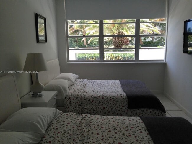 Photo - 100 Lincoln Rd Condo