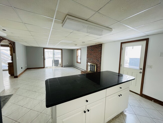 Photo - 178 Andover St