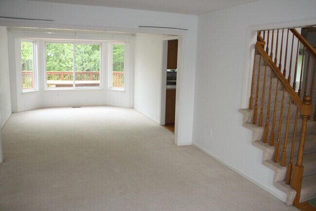 Photo - 165 Rockwood Ct