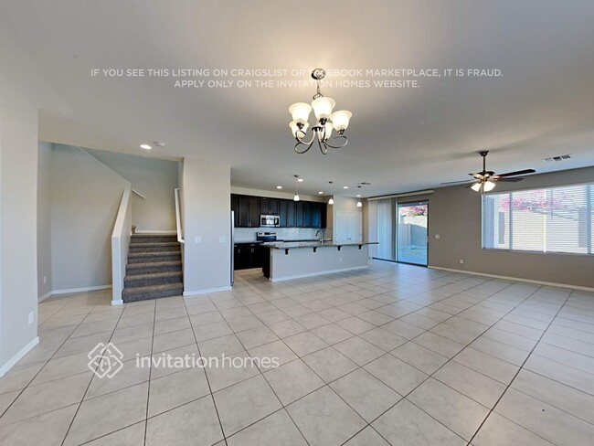 Photo - 19738 W Monroe St