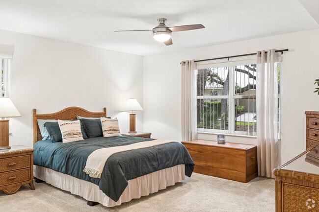 2BR, 2BA - 1,300SF - Primary Bedroom