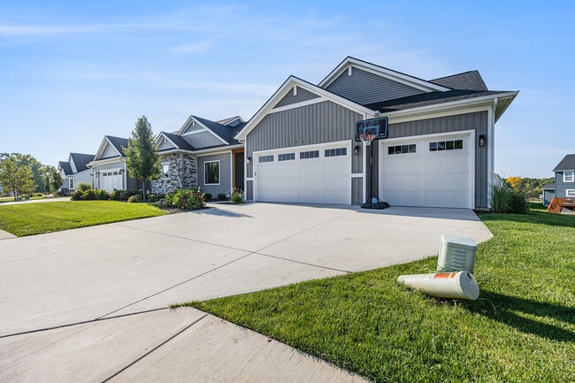 Photo - 3760 Jason Ridge Ln SW Unit 2800 sq ft Condo for Rent