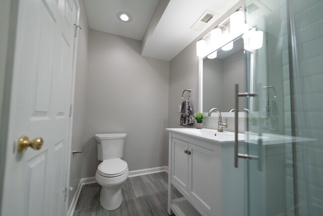 Photo - 1119 Race St