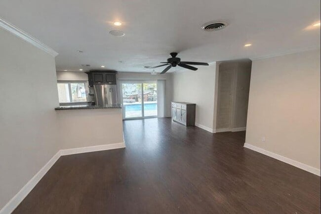 Photo - 730 SE 3rd Terrace