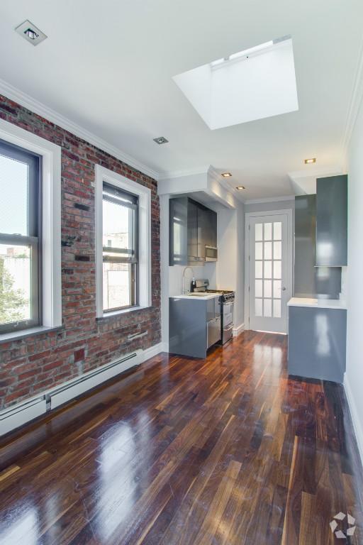 Building Photo - 124 Ridge St Rental