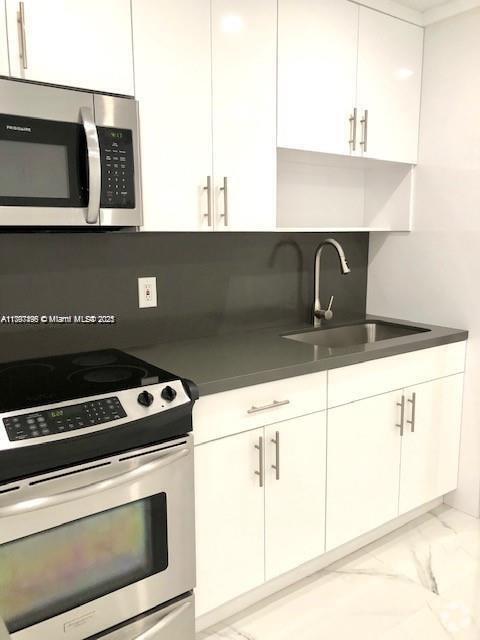 Building Photo - 413 SW 4th Terrace Unit 1-2 Rental