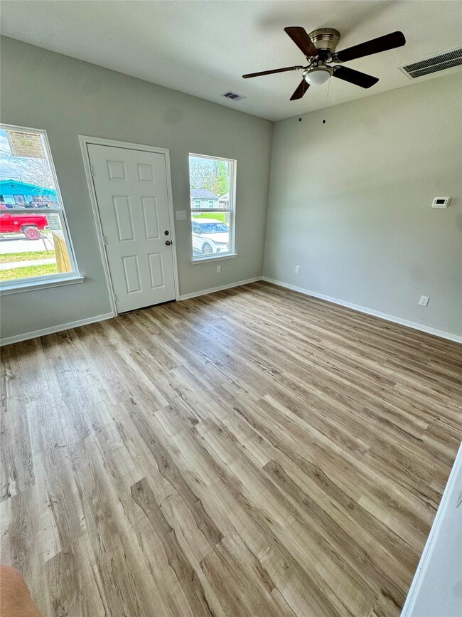 Photo - 103 Lincoln Cedars Dr