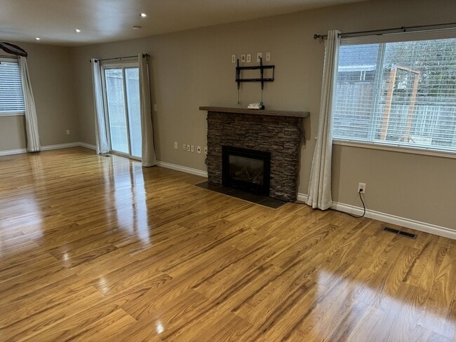 Photo - Listed For Rent