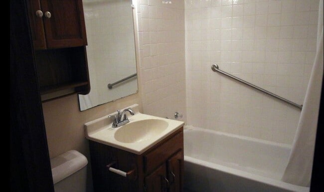 Photo - 2711 Franklin St