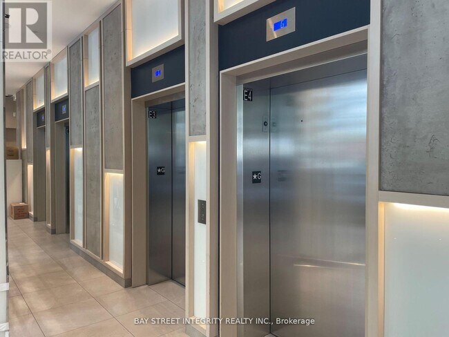 Photo - 77 Mutual St Unit 2205