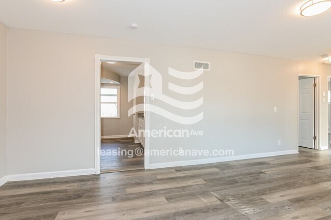 Photo - 1657 Mowbry Ln