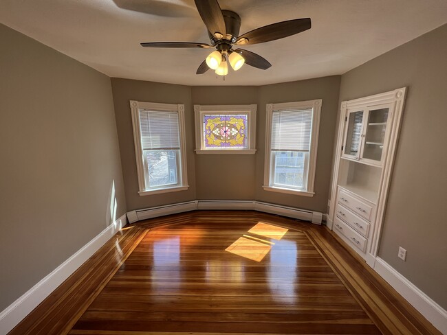 Photo - 2 Gilson Ter Unit 3