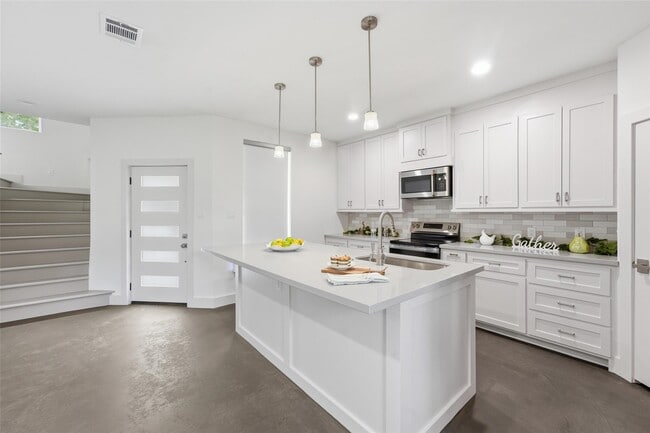 Photo - 12204 Hairston Cir Unit B