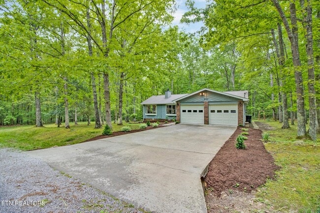 Photo - 111 Devon Rd