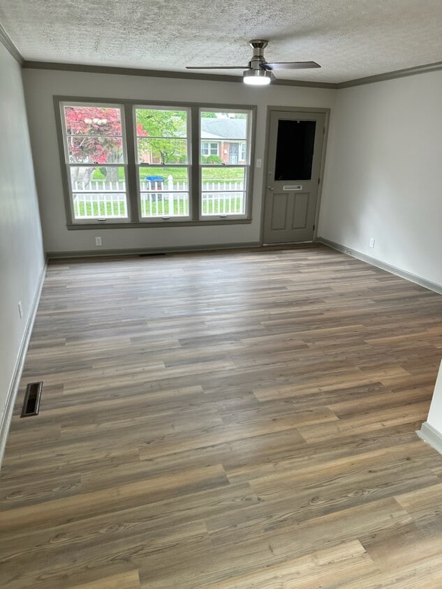 Photo - 2104 Belmont Rd (Louisville, KY)