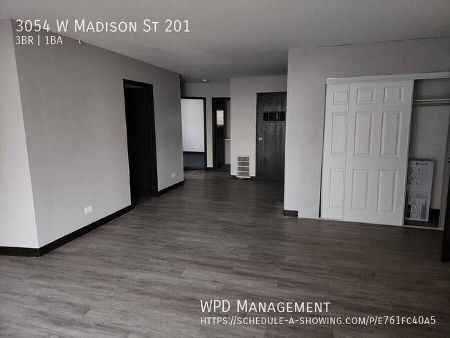 Photo - 3054 W Madison St Apartment