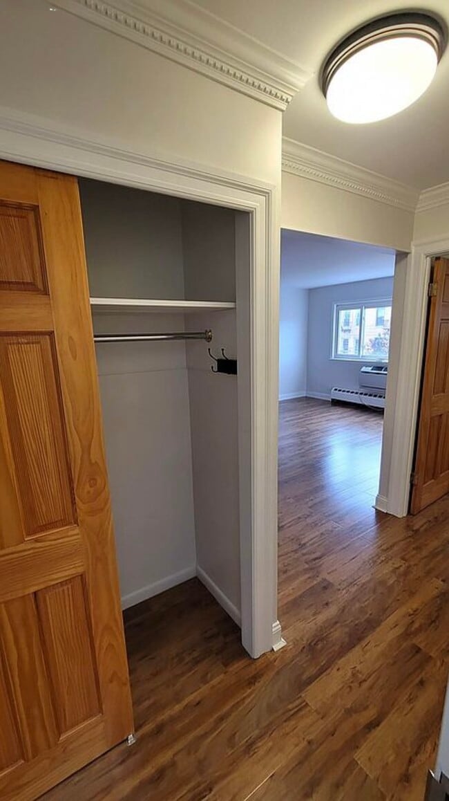 2431 43rd St Unit 2