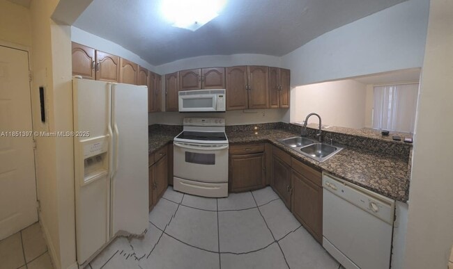 Building Photo - 8185 NW 7th St Unit 412 Rental