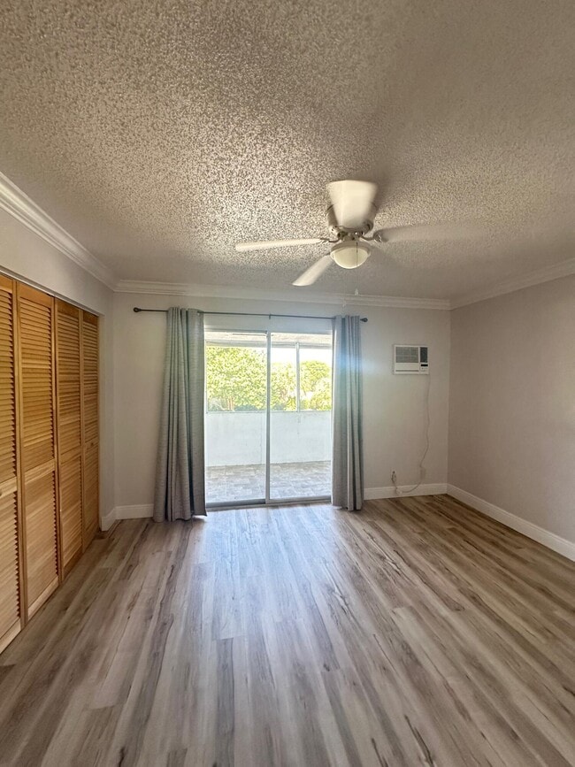 Photo - 67 Upminster Crescent