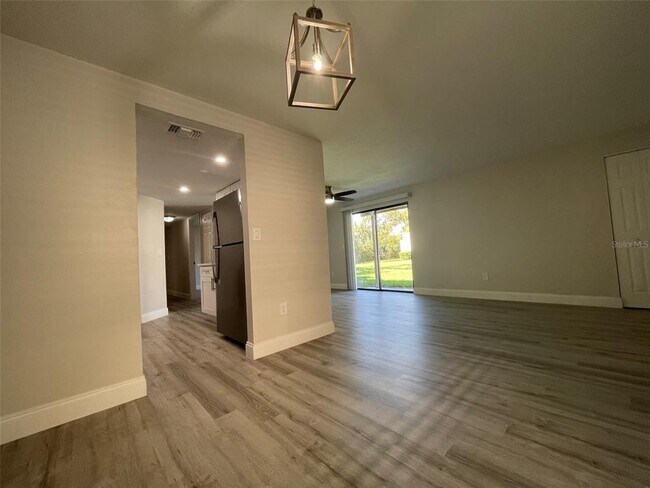 Photo - 139 Hunter Lake Dr Unidad B