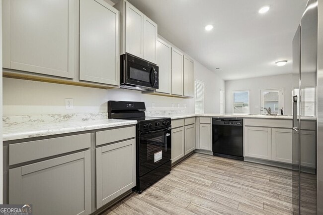 Photo - 529 Summerfield Ln NW