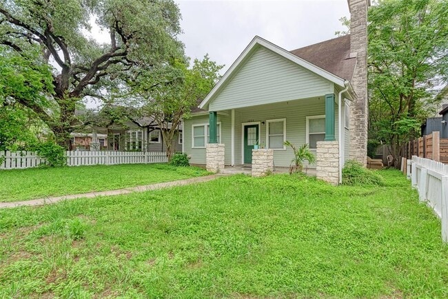 Building Photo - 1205 W 22 1/2 St Rental