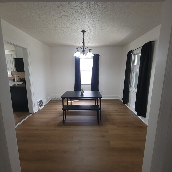 Photo - 1401 Grant St