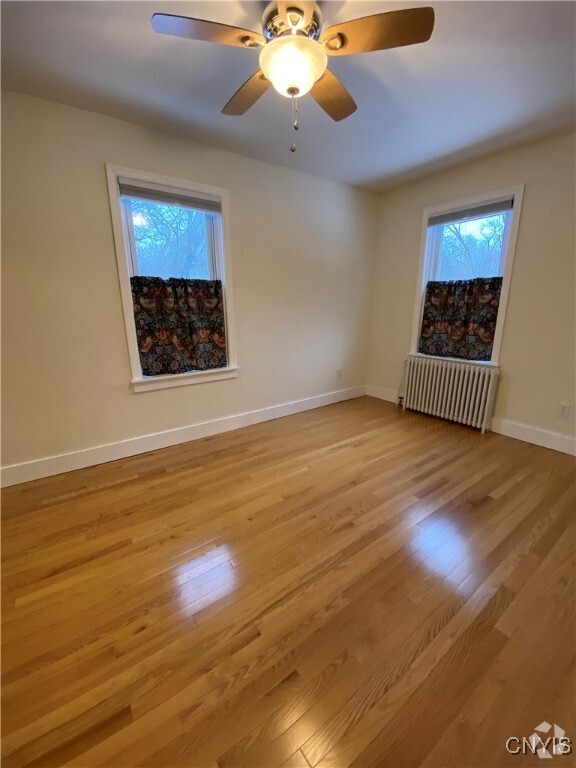 Building Photo - 132 Utica St Rental
