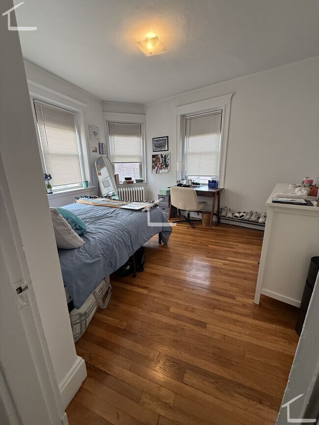Photo - Spacious 2 bed in Allston.... Don't miss out!