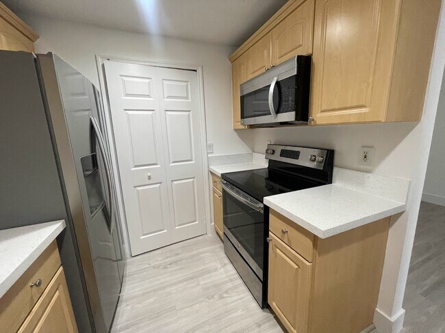 Photo - 6700 NW 114th Ave Unit 906