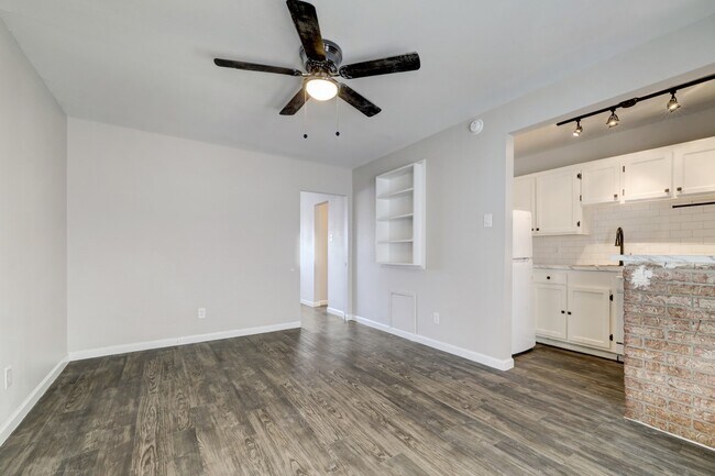 Photo - 2322 Dunlavy St Unidad 13