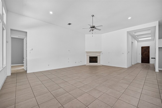 Photo - 13326 Lake Chesdin Rd