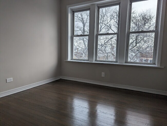 Photo - 3048 W Wellington Ave Unit 3