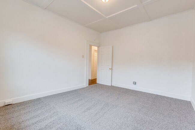 Photo - 156 Brownsville Rd Unit #1 (Top)