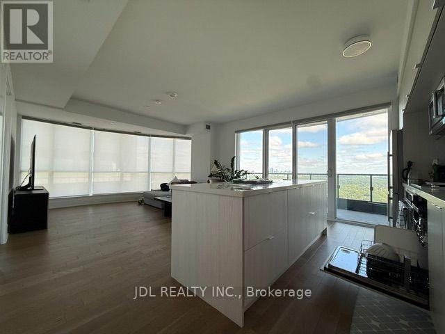 585 Bloor St E Unit 3823