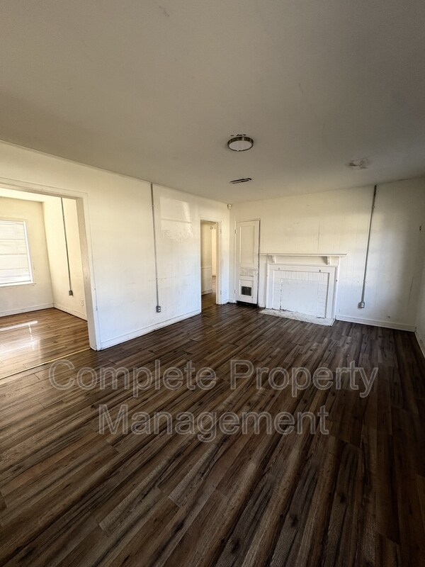 Photo - 1933 St Charles Ct SW