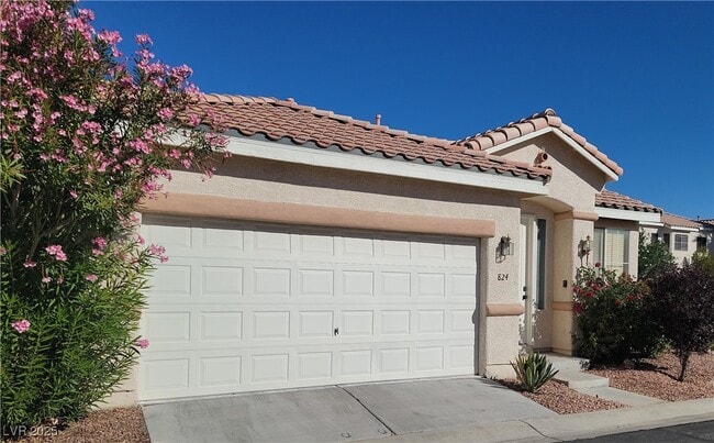 Building Photo - 824 Painted Vista Ave