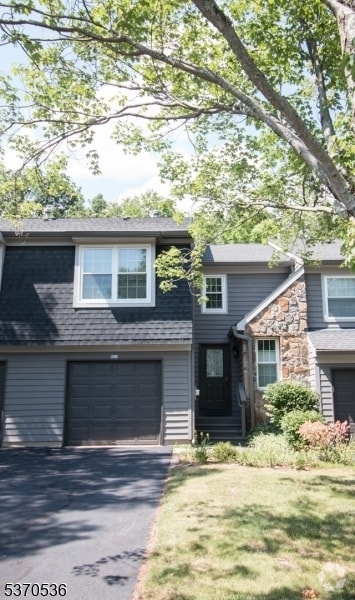 Building Photo - 15 Andover Cir Rental