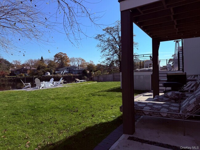 Photo - 640 Derby Ave