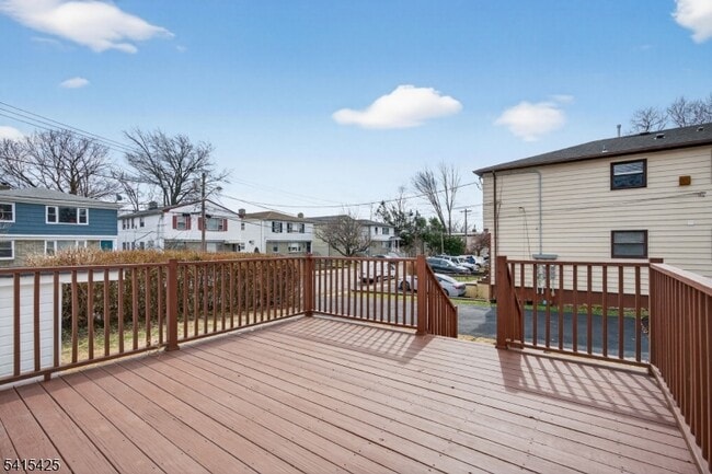 Photo - 21 Lombardy Pl