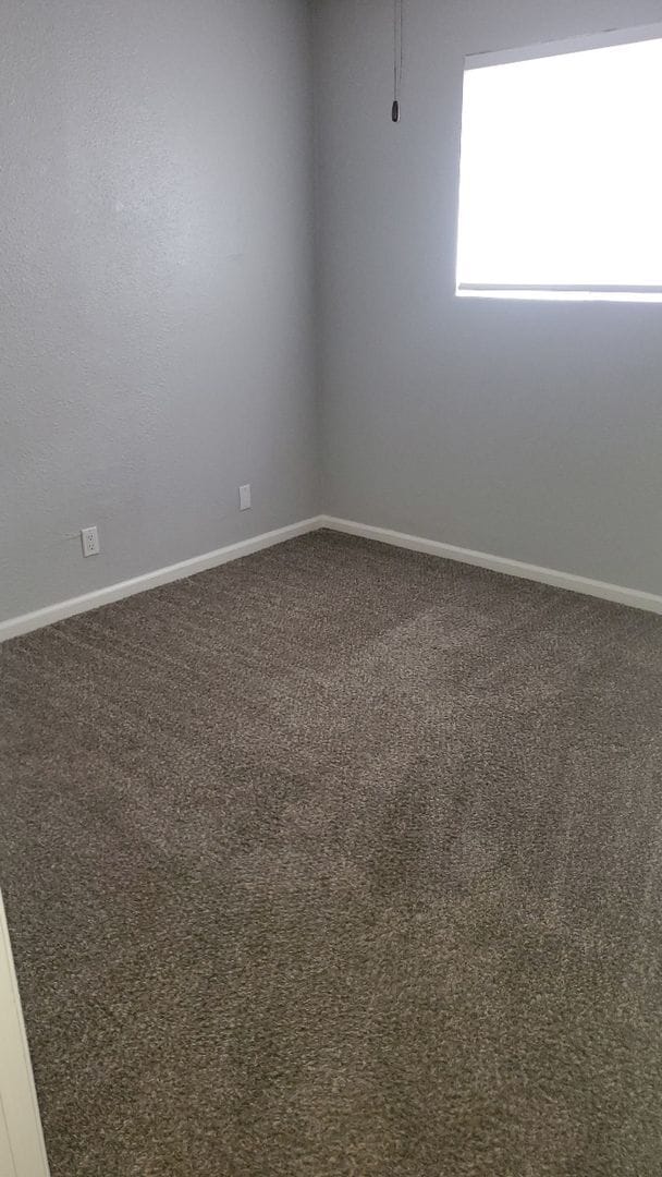 Photo - **Excellent 2br/1ba/1garage HOUSE (ALMA SCHOOL & KNOX)