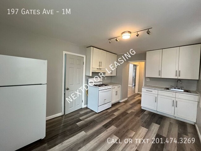 Photo - 197 Gates Ave Unidad 1M
