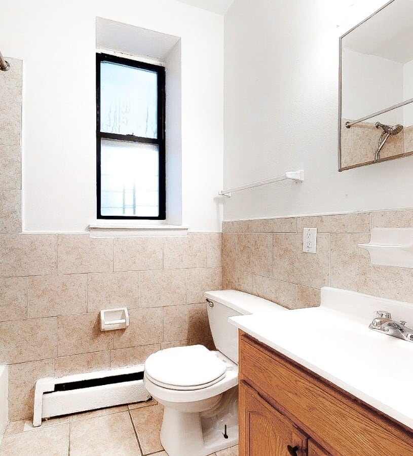Photo - West 116th Street Unidad 2B